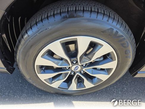 Used 2024 Subaru Outback Touring AWD/4WD image 10