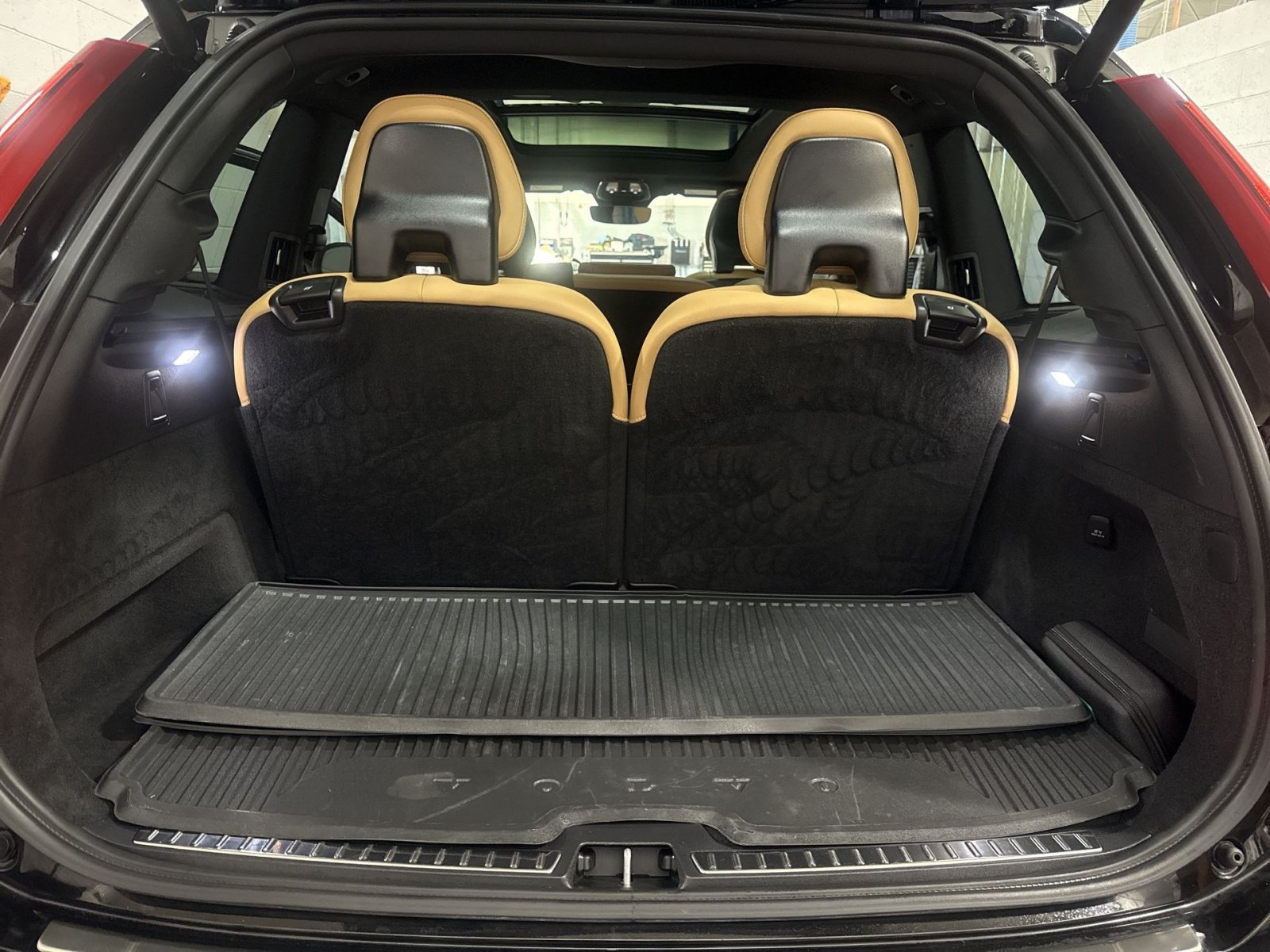 Used 2024 Volvo XC90 T8 Ultimate w/ Protection Package Premier AWD/4WD image 27