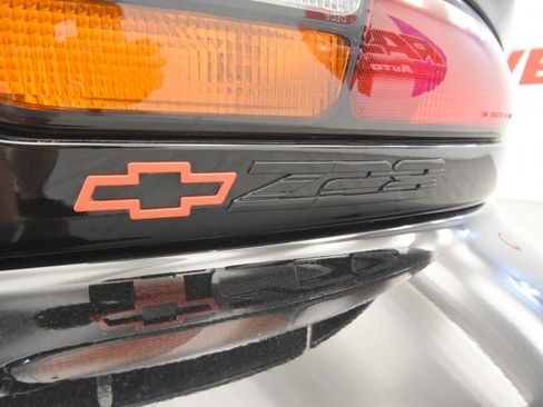 Used 1998 Chevrolet Camaro Z28 w/ Preferred Equipment Group 2 RWD image 16