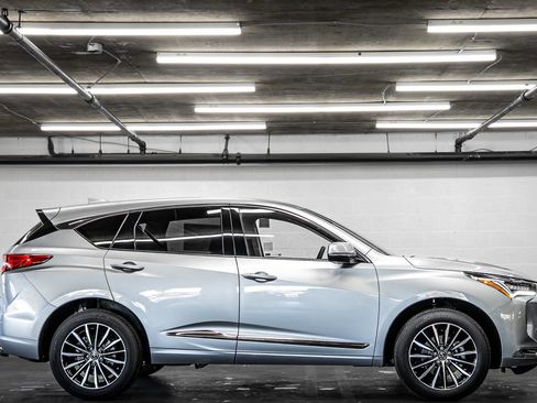New 2025 Acura RDX SH-AWD w/ Advance Package image 6