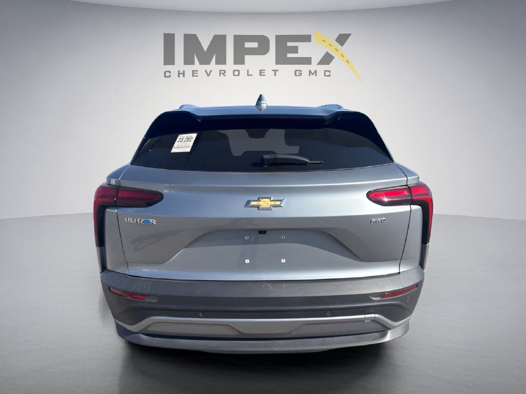Used 2024 Chevrolet Blazer EV LT AWD/4WD image 4