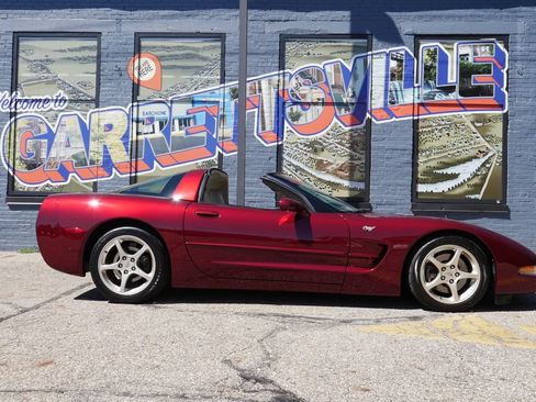 Used 2003 Chevrolet Corvette Coupe w/ Preferred Equipment Group RWD image 31