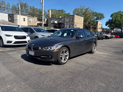 Used 2014 BMW 328i xDrive Sedan AWD/4WD image 3