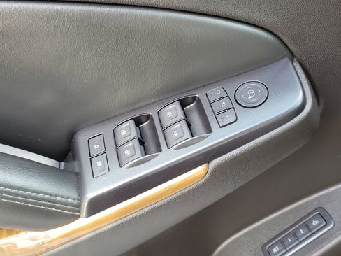 Used 2015 GMC Yukon XL Denali AWD/4WD image 32