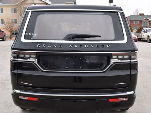 Used 2022 Jeep Grand Wagoneer Series III image 6