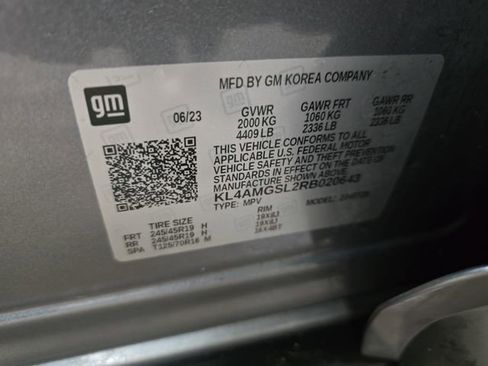 Used 2024 Buick Encore GX Avenir w/ Avenir Technology Package image 35