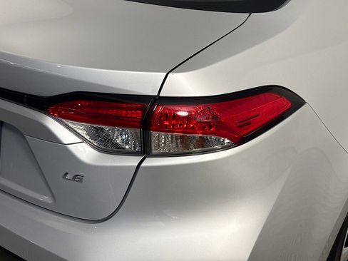 Used 2023 Toyota Corolla LE FWD image 33
