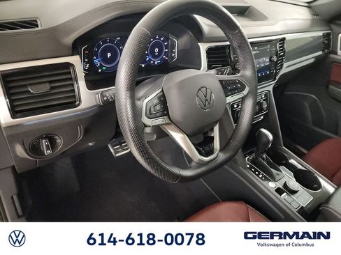 Used 2022 Volkswagen Atlas Cross Sport SEL Premium R-Line image 18