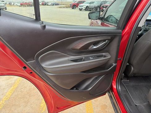 Used 2023 GMC Terrain SLE w/ Driver Convenience Package AWD/4WD image 19