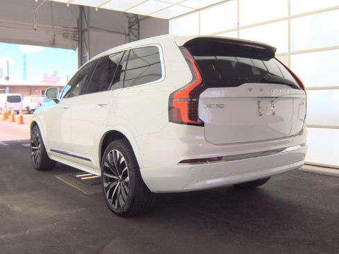 Used 2026 Volvo XC90 B6 Plus AWD/4WD image 4