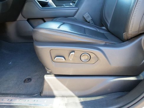 Certified 2024 GMC Sierra 2500 Denali w/ Denali Reserve Package image 17