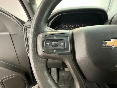 Used 2019 Chevrolet Silverado 1500 Custom w/ Custom Convenience Package AWD/4WD image 15
