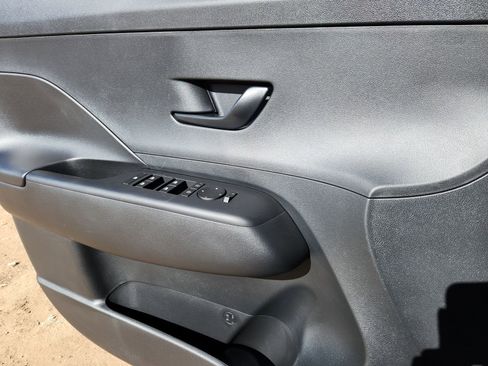 New 2026 Hyundai Kona SE AWD/4WD image 9