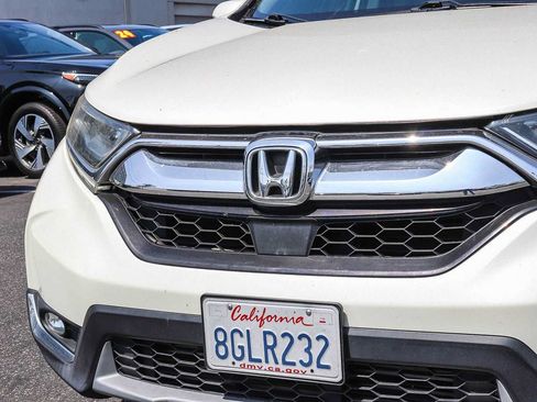 Used 2018 Honda CR-V Touring image 8