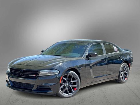 Used 2020 Dodge Charger SXT w/ Blacktop Package RWD image 1