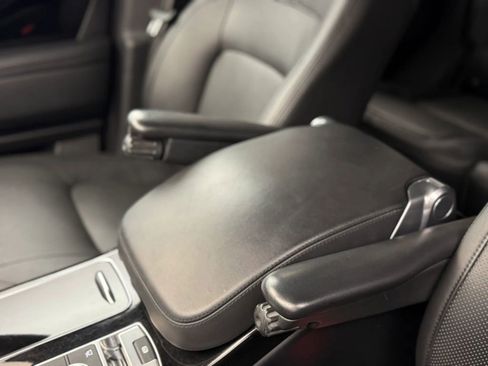 Used 2020 Land Rover Range Rover HSE image 23