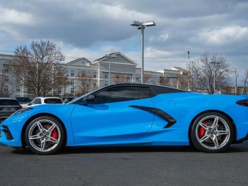 Used 2022 Chevrolet Corvette Stingray Premium Conv w/ Z51 Performance Package image 4