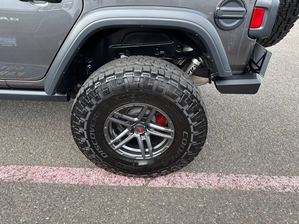 Used 2022 Jeep Wrangler Unlimited Rubicon AWD/4WD image 7