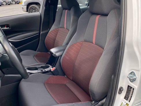 Certified 2025 Toyota Corolla SE FWD image 20