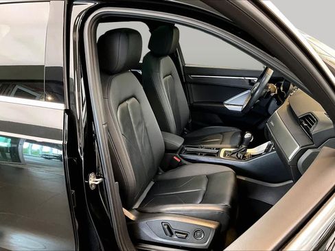 Certified 2023 Audi Q3 2.0T Premium w/ Convenience Package AWD/4WD image 9