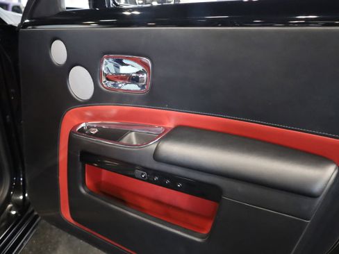 Used 2017 Rolls-Royce Ghost image 45