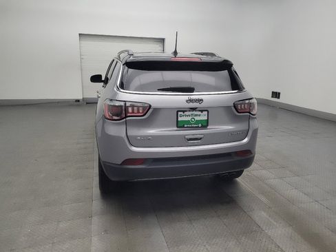 Used 2018 Jeep Compass Limited w/ Navigation Group AWD/4WD image 6
