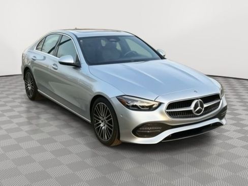 Used 2022 Mercedes-Benz C 300 4MATIC Sedan image 4