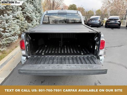 Used 2021 Toyota Tacoma TRD Off-Road image 38
