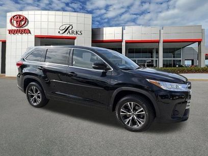 Certified 2017 Toyota Highlander LE