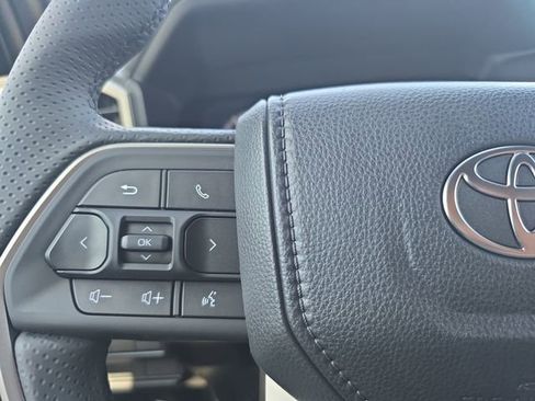 New 2026 Toyota 4Runner Limited AWD/4WD image 18