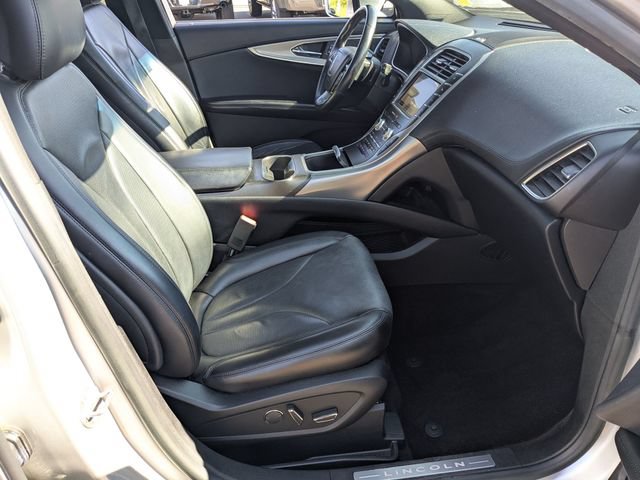 Used 2019 Lincoln Nautilus Reserve FWD image 32