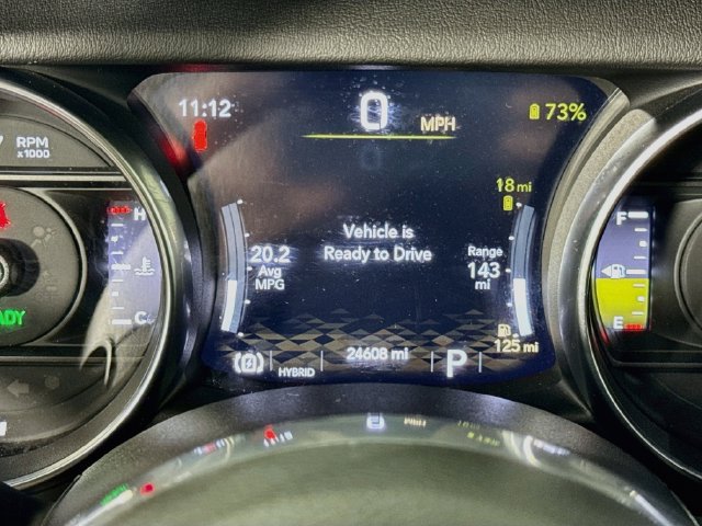 Used 2022 Jeep Wrangler Unlimited Sahara w/ Cold Weather Group AWD/4WD image 16