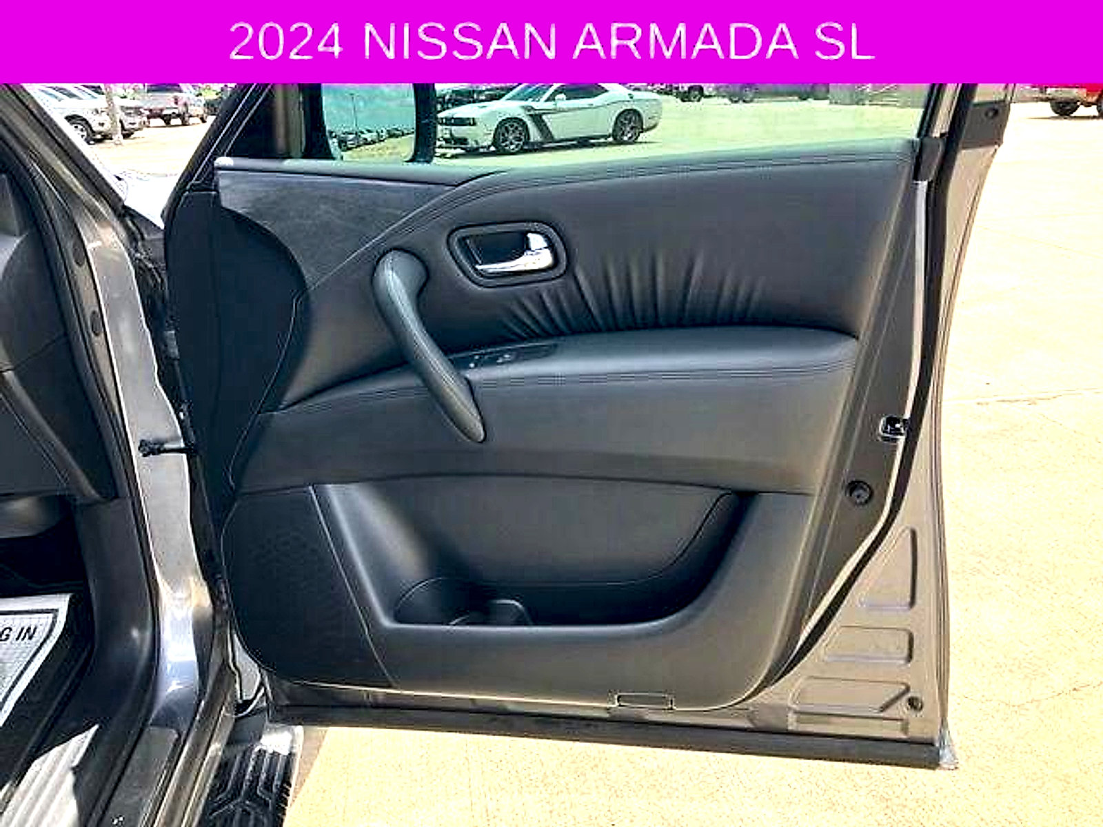 Used 2024 Nissan Armada SL w/ Midnight Edition Package RWD image 13