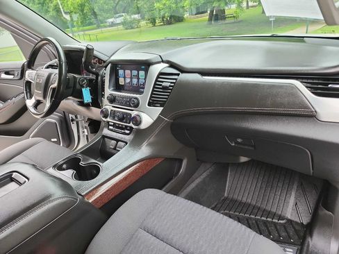 Used 2020 GMC Yukon XL SLE w/ SLE Value Package RWD image 44