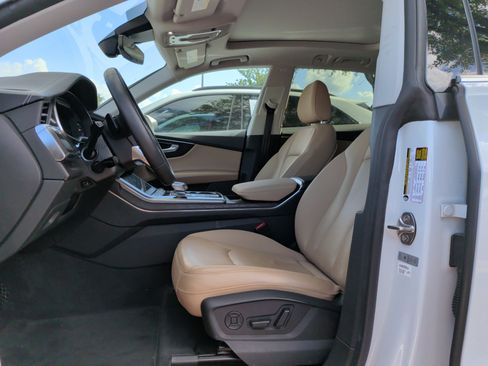 Certified 2023 Audi Q8 Premium w/ Convenience Package AWD/4WD image 16