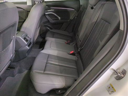 Certified 2025 Audi Q5 Premium Plus w/ Premium Plus image 21