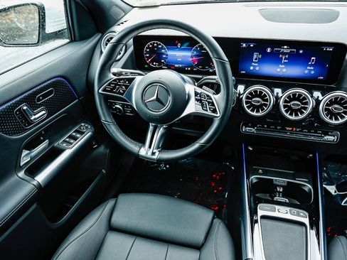 Used 2025 Mercedes-Benz GLA 250 GLA 250 image 14