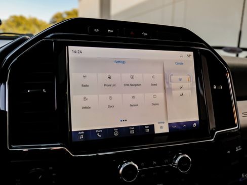 Used 2022 Ford F250 Lariat w/ Black Appearance Package image 64