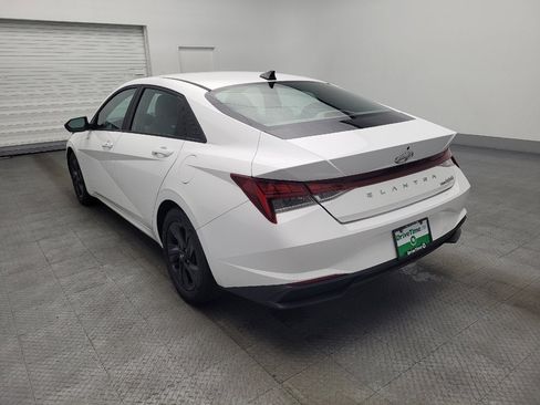 Used 2023 Hyundai Elantra Blue image 5