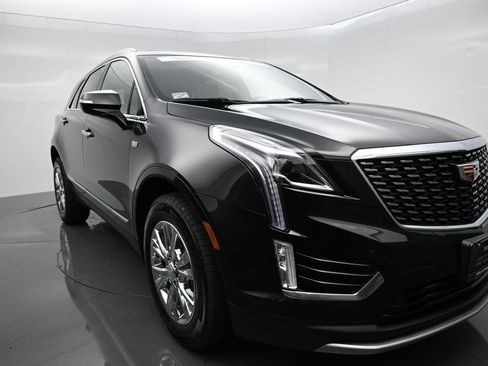 Certified 2023 Cadillac XT5 Premium Luxury AWD/4WD image 40