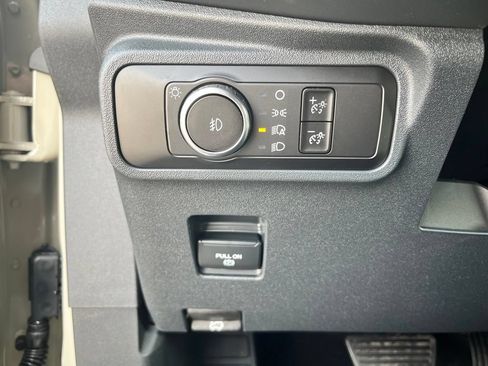 New 2026 Ford Bronco Outer Banks AWD/4WD image 17