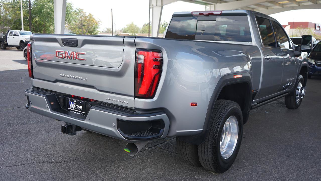 Used 2025 GMC Sierra 3500 Denali w/ Denali Reserve Package AWD/4WD image 3