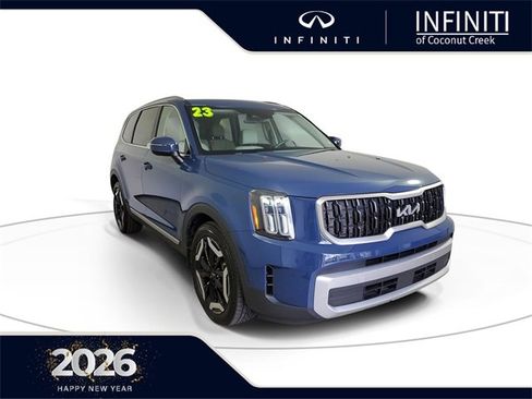Used 2023 Kia Telluride EX image 1