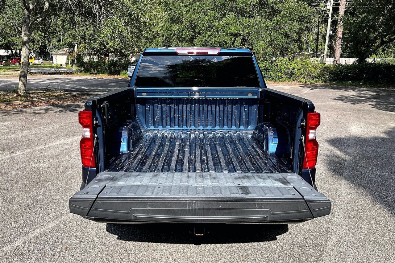 Used 2022 Chevrolet Silverado 1500 Custom AWD/4WD image 37