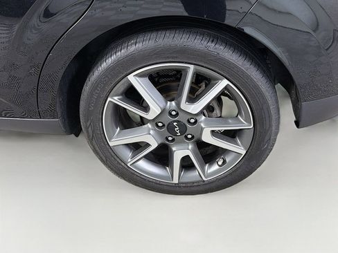 Used 2024 Kia Soul EX w/ Option Group 015 FWD image 31