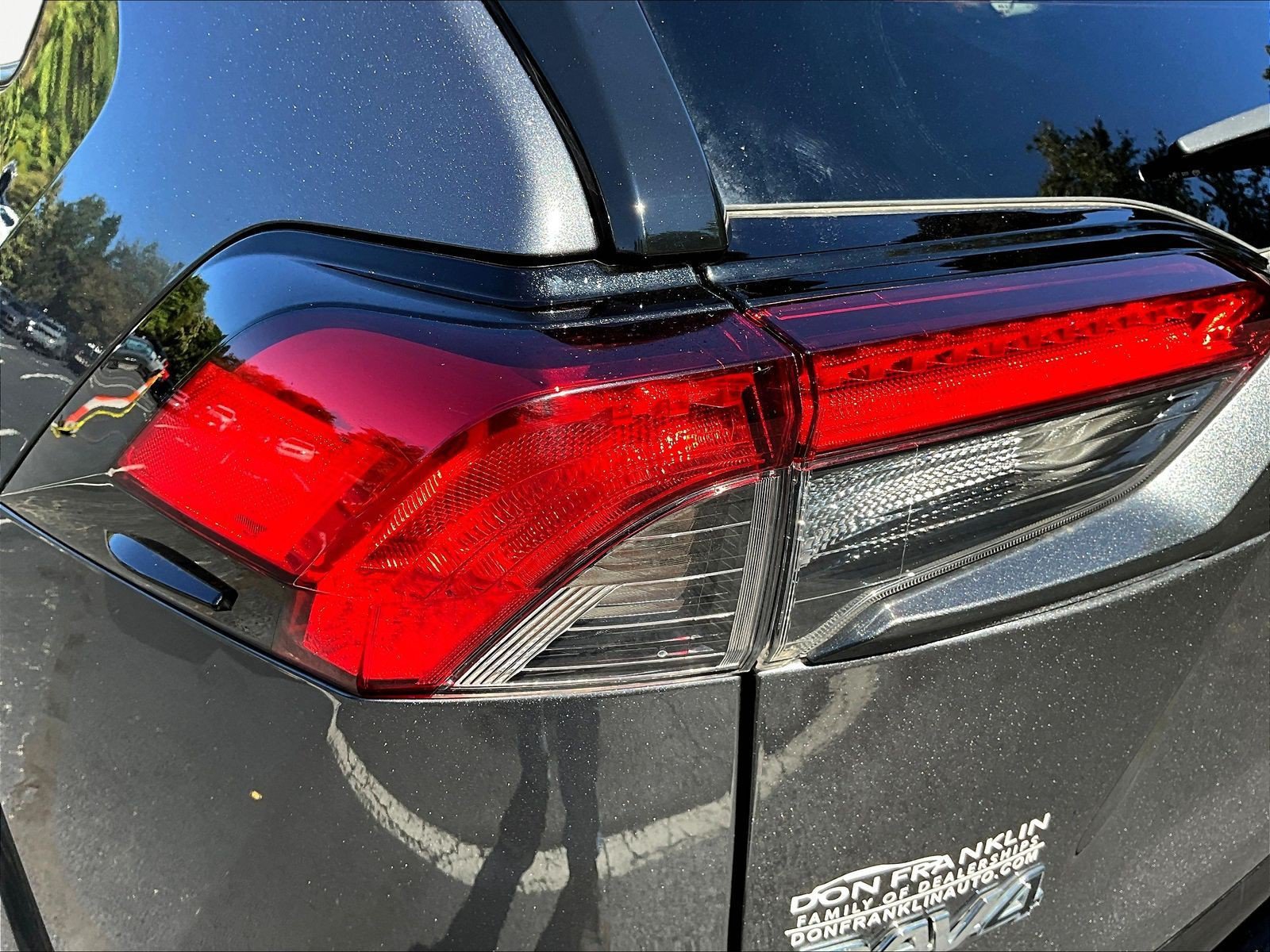 Used 2022 Toyota RAV4 SE w/ SE Grade Weather Package AWD/4WD image 23