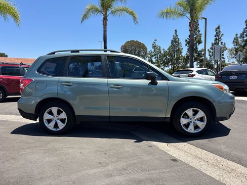 Used 2016 Subaru Forester 2.5i w/ Popular Package #1 AWD/4WD image 5