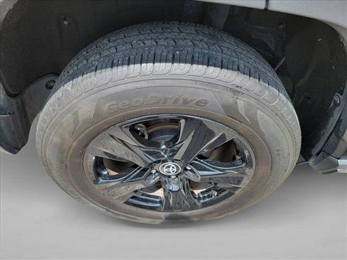 Used 2023 Toyota RAV4 XLE FWD image 11