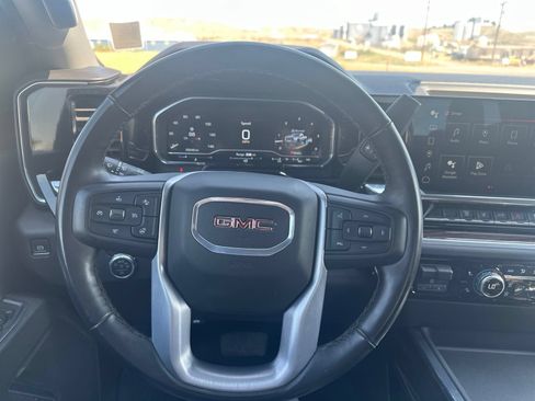 Used 2025 GMC Sierra 3500 SLE w/ SLE Convenience Package AWD/4WD image 12