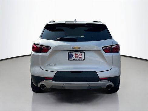 Used 2021 Chevrolet Blazer LT w/ Sound & Technology Package image 6